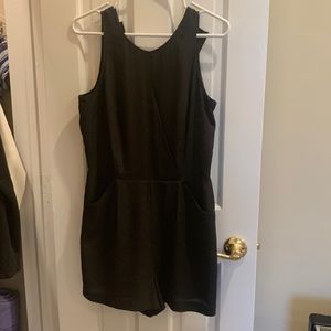 Gianni Bini black zip up romper with pockets worn once non-smoking home